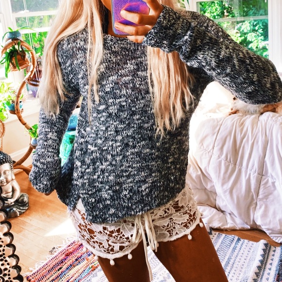 Abercrombie & Fitch Sweaters - Abercrombie & Fitch Speckled Knit 🌈